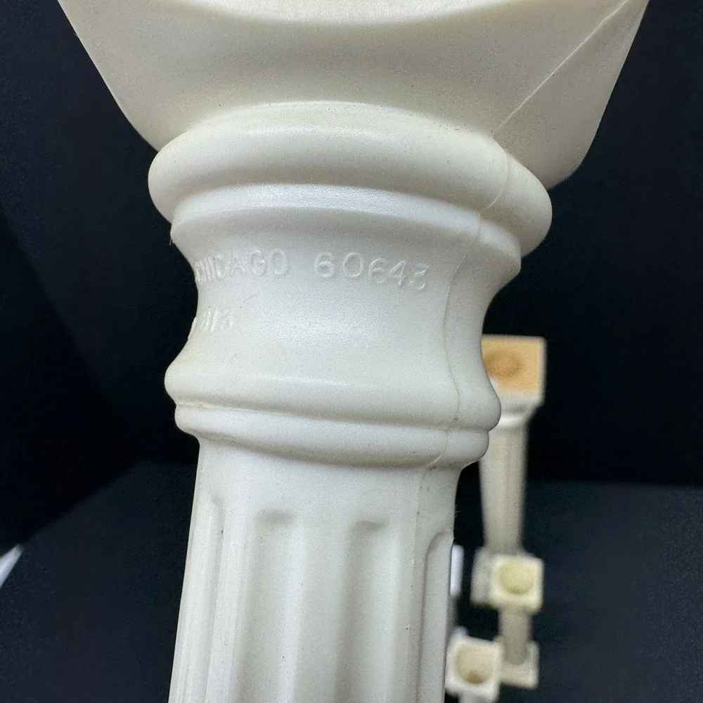 Wilton White Grecian 10